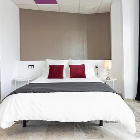 Saenz Gallery By Bossh! * Malaga